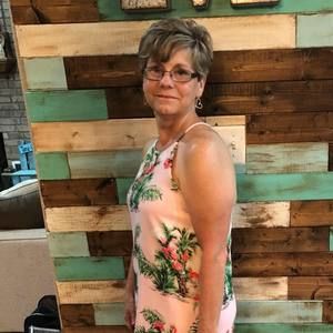 Meet your Posher, Renee